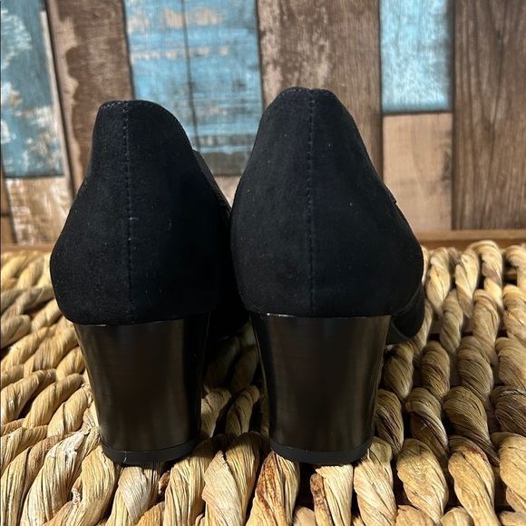 East 5th memory foam Chic Black Heeled Shoes - Picture 9 of 13